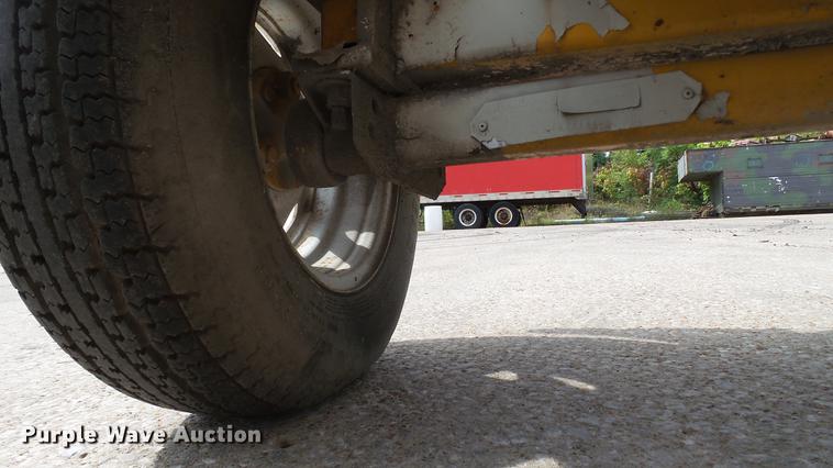 image for item DD7303 2002 Eagle CDR tire derimmer