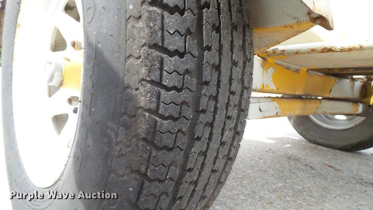 image for item DD7303 2002 Eagle CDR tire derimmer