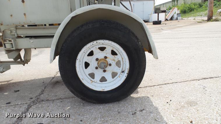 image for item DD7303 2002 Eagle CDR tire derimmer