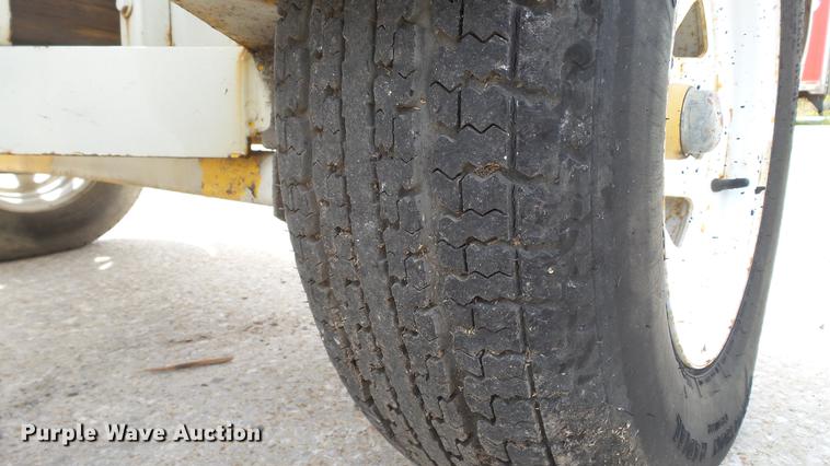 image for item DD7303 2002 Eagle CDR tire derimmer