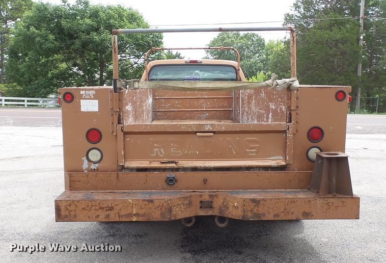 image for item DD7320 2003 Ford F550 Super Duty XL service truck