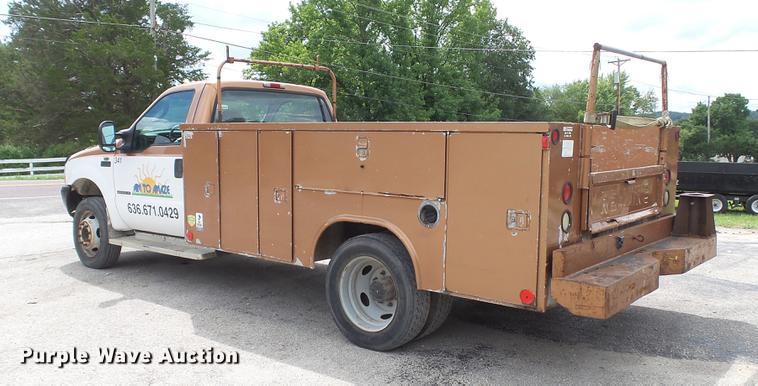 image for item DD7320 2003 Ford F550 Super Duty XL service truck
