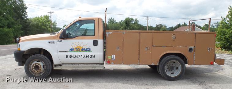 image for item DD7320 2003 Ford F550 Super Duty XL service truck
