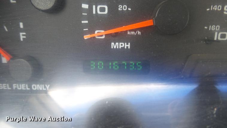 image for item DD7320 2003 Ford F550 Super Duty XL service truck