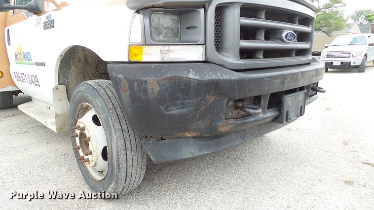 image for item DD7320 2003 Ford F550 Super Duty XL service truck