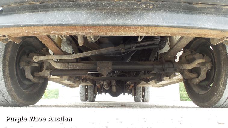 image for item DD7320 2003 Ford F550 Super Duty XL service truck