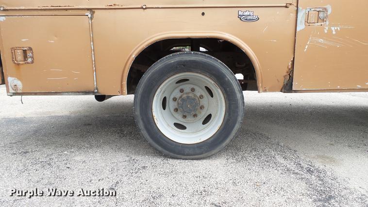 image for item DD7320 2003 Ford F550 Super Duty XL service truck