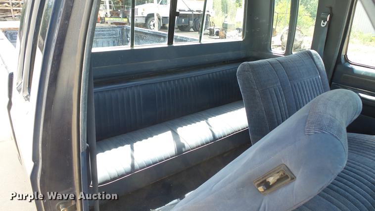image for item DD7332 1988 Ford F250 XLT Lariat SuperCab pickup truck