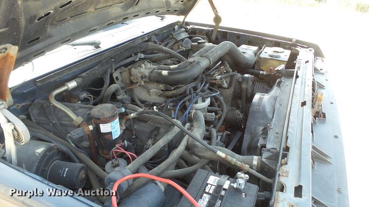 image for item DD7332 1988 Ford F250 XLT Lariat SuperCab pickup truck