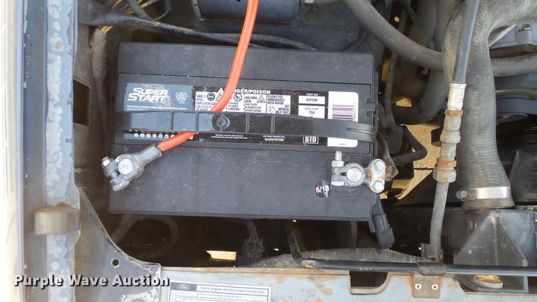 image for item DD7332 1988 Ford F250 XLT Lariat SuperCab pickup truck