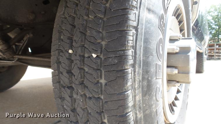 image for item DD7332 1988 Ford F250 XLT Lariat SuperCab pickup truck
