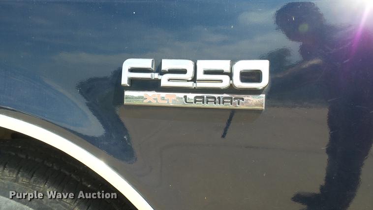 image for item DD7332 1988 Ford F250 XLT Lariat SuperCab pickup truck