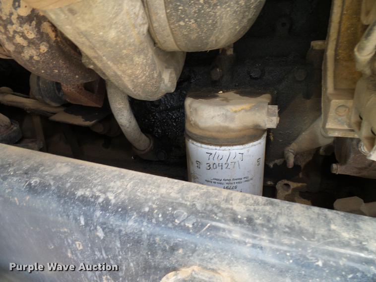 image for item DD8347 2005 Ford F650 Super Duty XLT flatbed truck