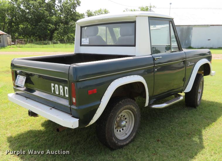 image for item DE6339 1973 Ford Bronco SUV