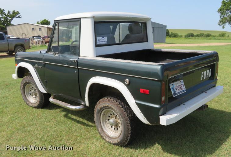 image for item DE6339 1973 Ford Bronco SUV