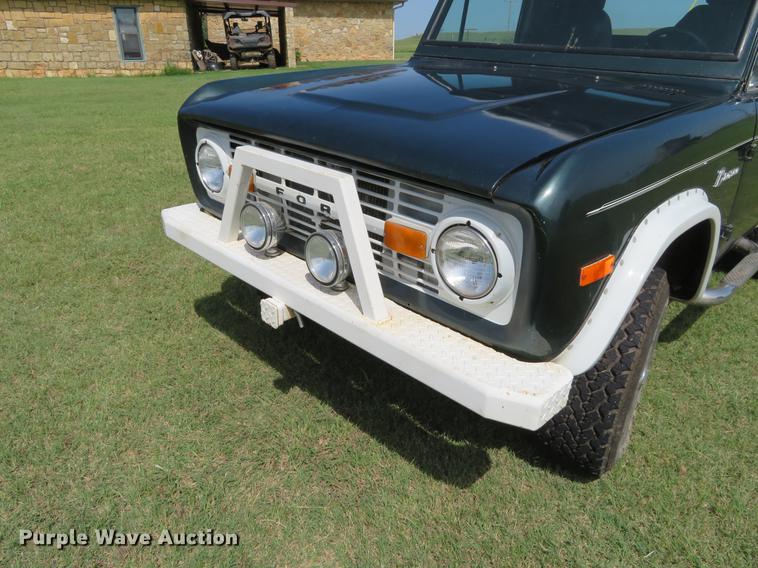 image for item DE6339 1973 Ford Bronco SUV