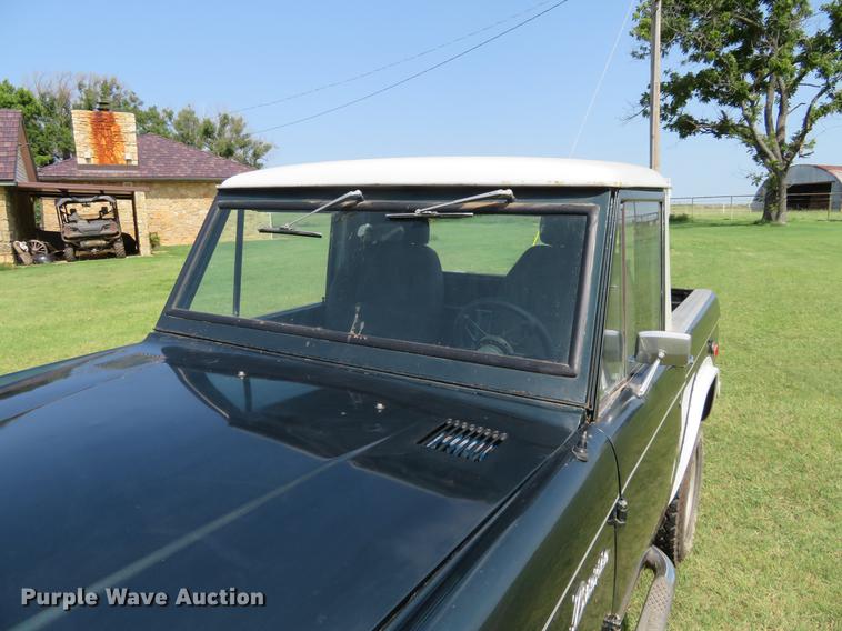 image for item DE6339 1973 Ford Bronco SUV