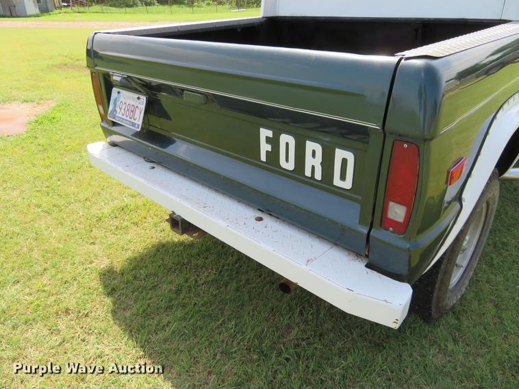 image for item DE6339 1973 Ford Bronco SUV