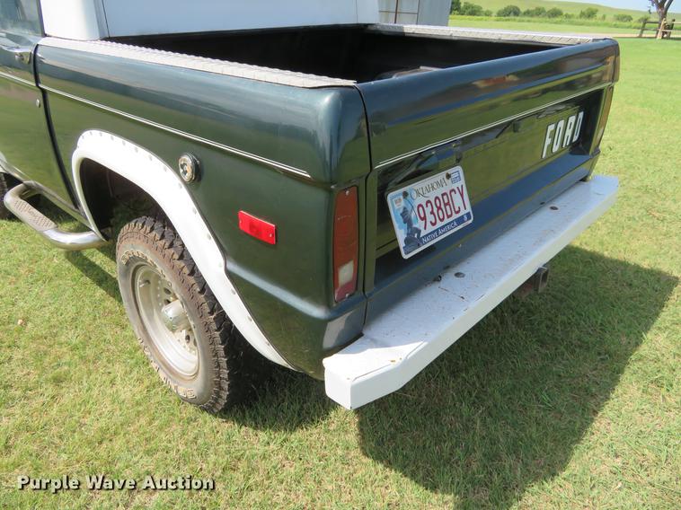 image for item DE6339 1973 Ford Bronco SUV