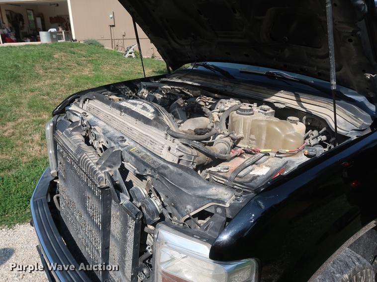 image for item DF2333 2008 Ford F350 Super Duty Crew Cab pickup truck