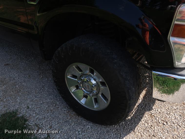 image for item DF2333 2008 Ford F350 Super Duty Crew Cab pickup truck