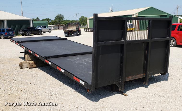 image for item DF2402 Flatbed