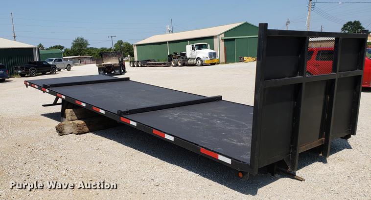 image for item DF2402 Flatbed