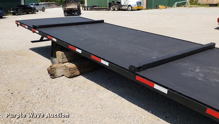 image for item DF2402 Flatbed
