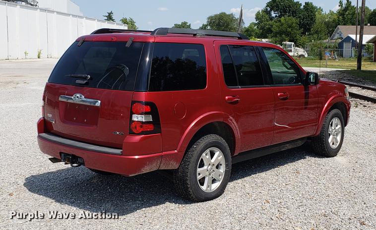 image for item DF2404 2008 Ford Explorer SUV