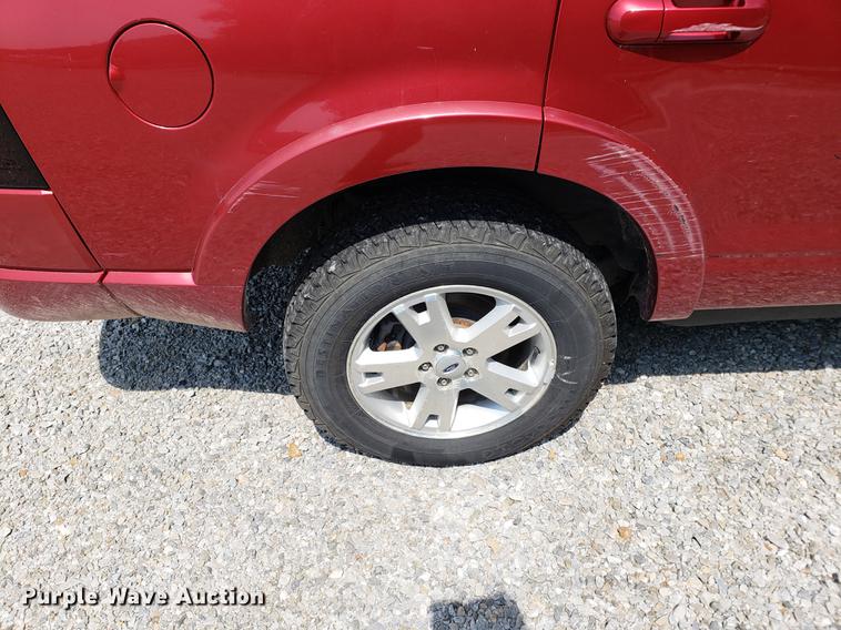 image for item DF2404 2008 Ford Explorer SUV