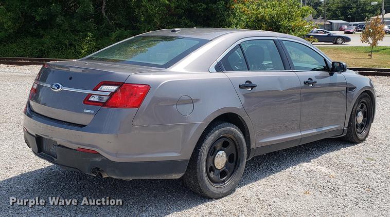 image for item DF2405 2013 Ford Taurus Police