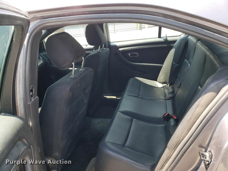 image for item DF2405 2013 Ford Taurus Police