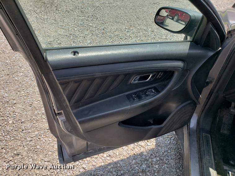 image for item DF2405 2013 Ford Taurus Police