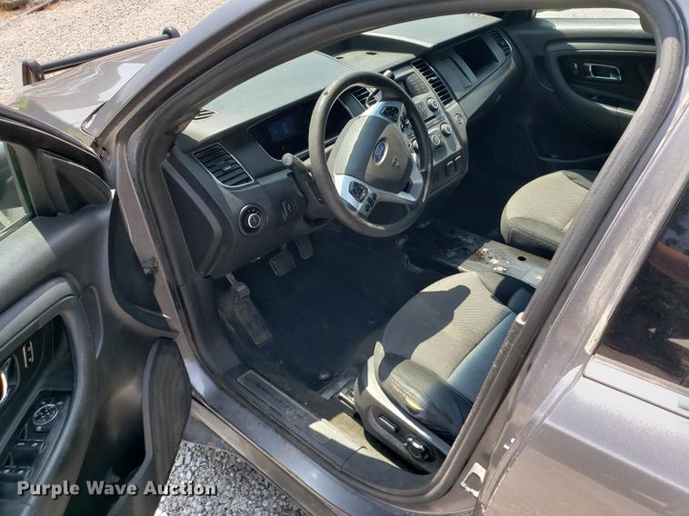 image for item DF2405 2013 Ford Taurus Police