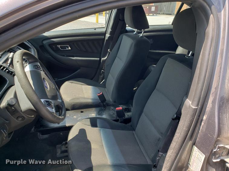 image for item DF2405 2013 Ford Taurus Police