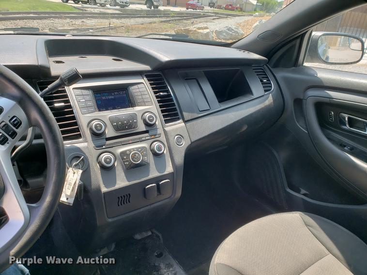 image for item DF2405 2013 Ford Taurus Police