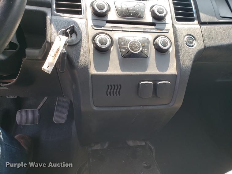 image for item DF2405 2013 Ford Taurus Police