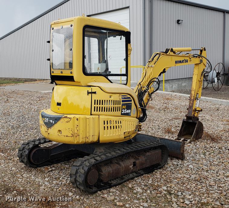 image for item DF2406 2003 Komatsu PC35MR mini excavator