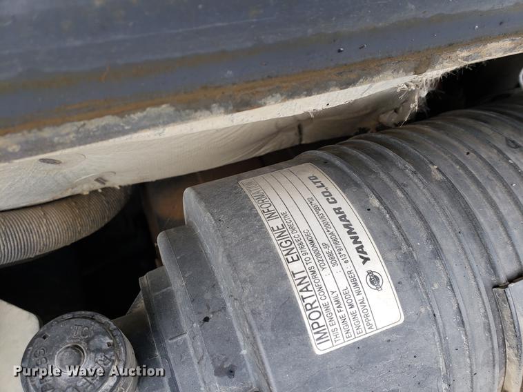 image for item DF2406 2003 Komatsu PC35MR mini excavator