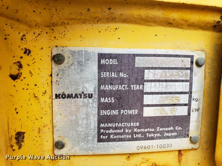 image for item DF2406 2003 Komatsu PC35MR mini excavator