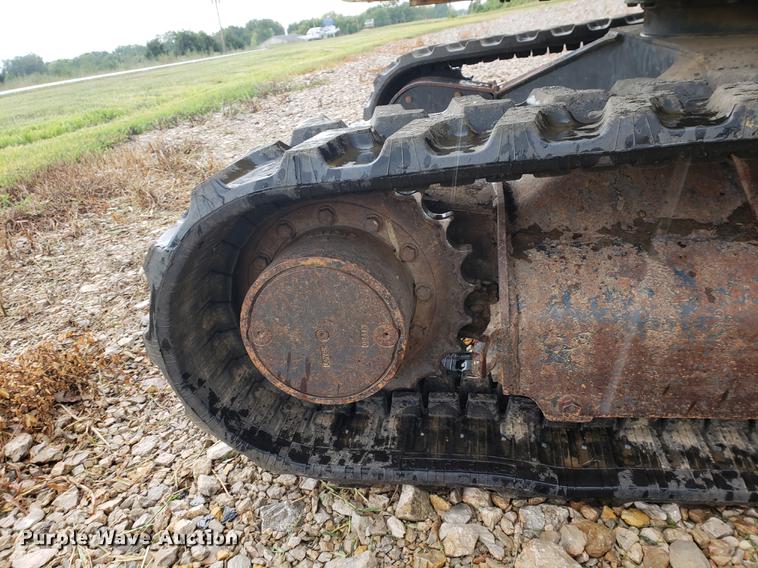 image for item DF2406 2003 Komatsu PC35MR mini excavator