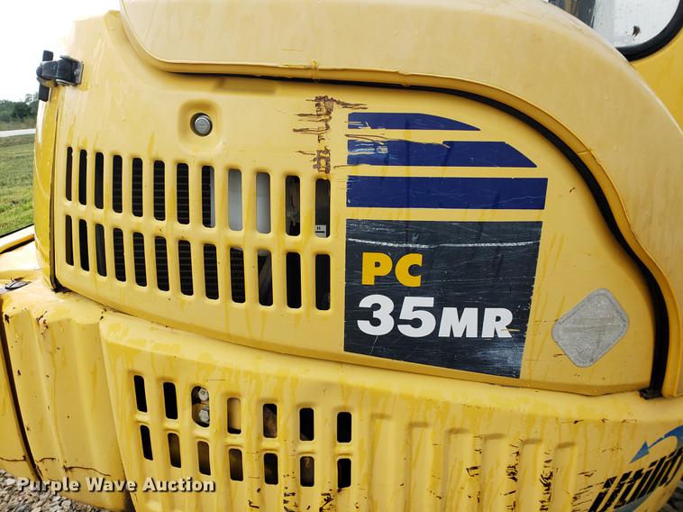 image for item DF2406 2003 Komatsu PC35MR mini excavator