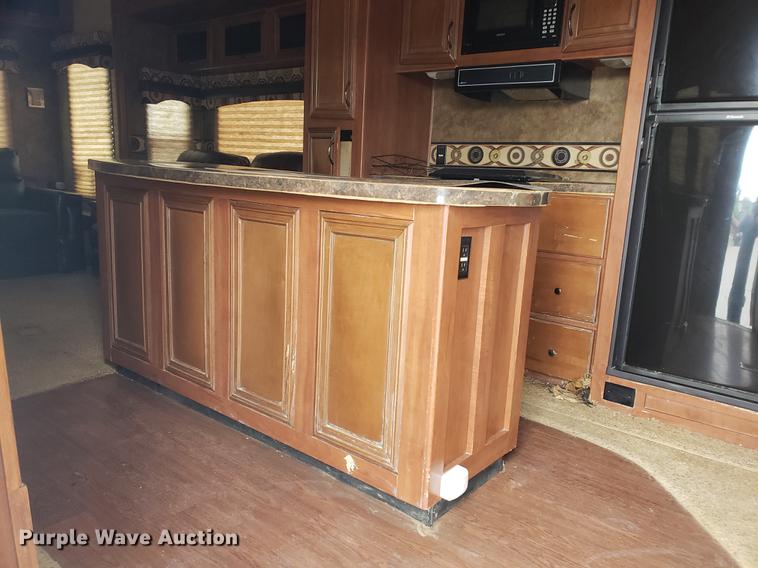 image for item DF2415 2013 Forest River Sandpiper camper