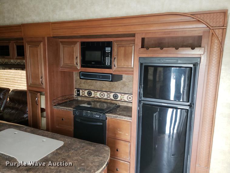 image for item DF2415 2013 Forest River Sandpiper camper