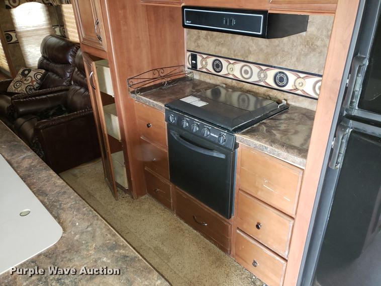 image for item DF2415 2013 Forest River Sandpiper camper