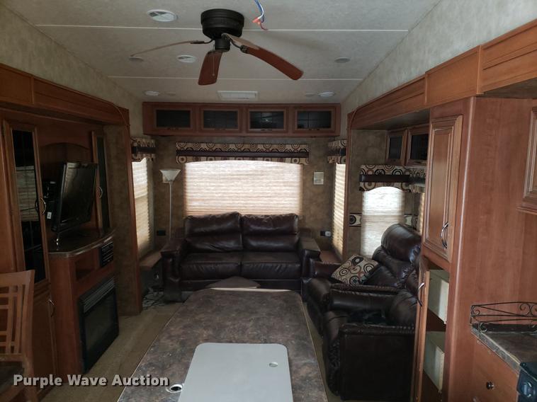 image for item DF2415 2013 Forest River Sandpiper camper