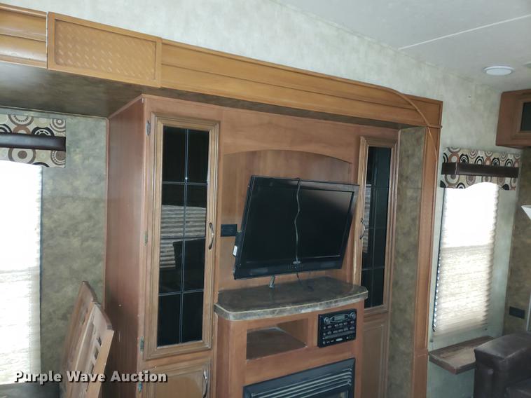 image for item DF2415 2013 Forest River Sandpiper camper