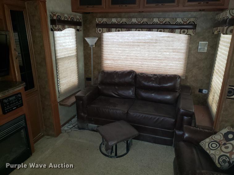 image for item DF2415 2013 Forest River Sandpiper camper