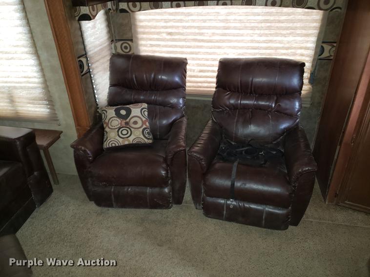 image for item DF2415 2013 Forest River Sandpiper camper