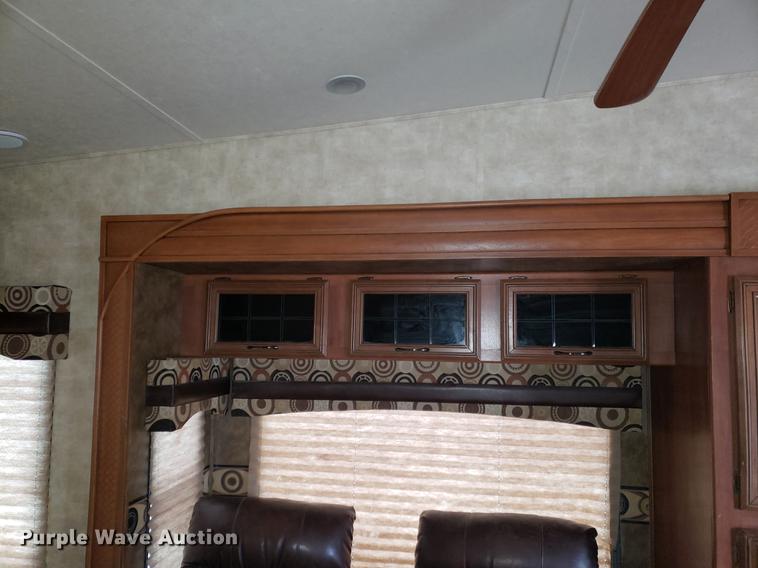 image for item DF2415 2013 Forest River Sandpiper camper